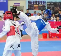 包含红蓝擂台上演巅峰对决,胜负难料的词条 包含红蓝擂台上演巅峰对决,胜负难料的词条